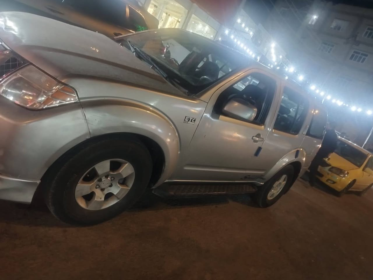 سلام عليكم نيسان فابندر مديل 2008سياره مابيه لا ضربه سياره نضيفه كير اوتاماتيك الكير جديد سياره بيه بس محرك كايم بس السياره ماواكفه تشتغل وتمشي بس محرك كايم وديلمه نقص السياره سعره 70ورقه وبيه مجال بسيط ***********
