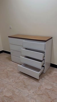 للبيع