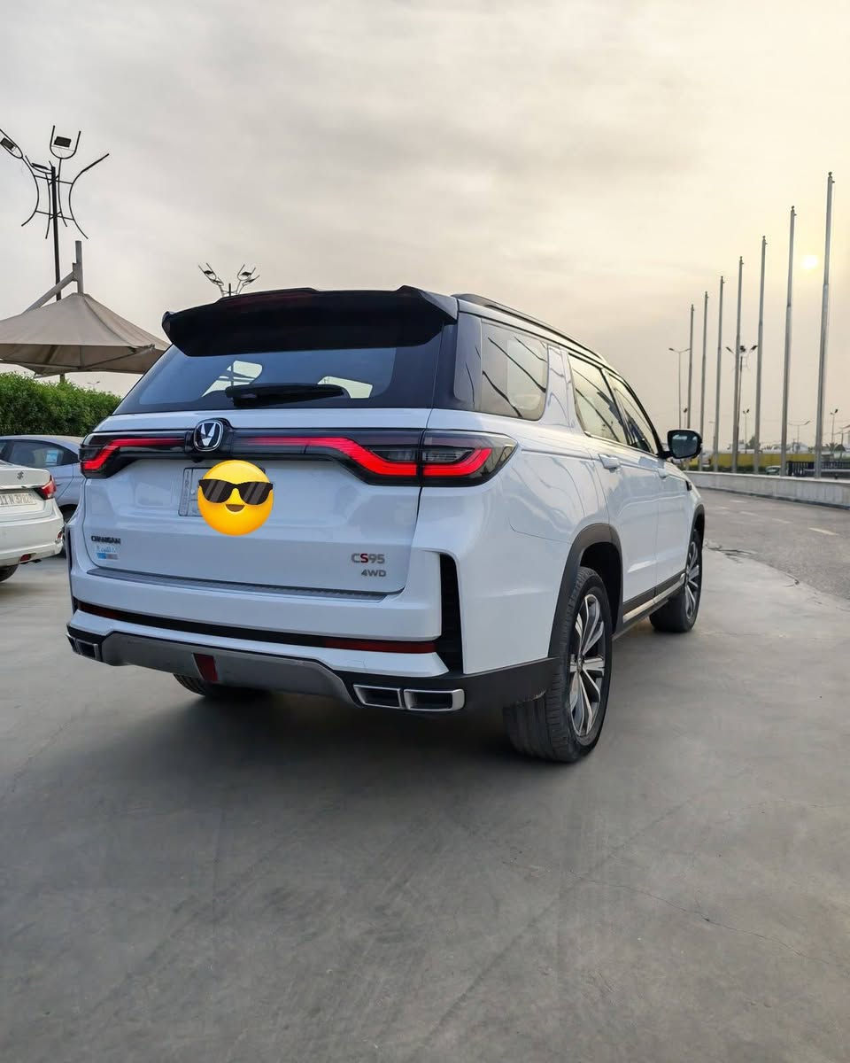شانجان cs95 Royal 2024  أكبر حجم وأعلى مواصفات تو كلر  لونين 
السيارة مكفولة كفالة عامة ماشية ٢٧ الف كيلو 
السعر 32 مليون وبيها مجال شي بسيط ماكو هيج سعر بهيج نظافة وممشى قليل
للتواصل ***********
متوفر واتس
