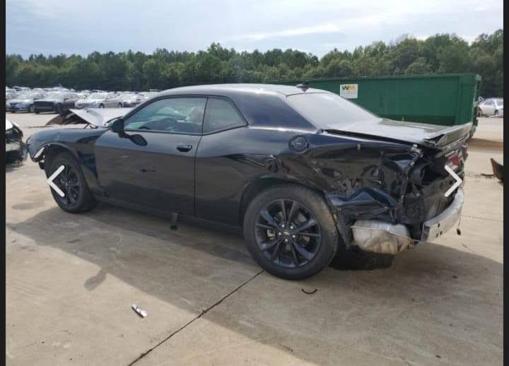 جالنجر 2023 sxt 3.6  حادثها اربع قطع مرفقه بالصور السعر 135$ وبيها مجال مكان السياره الصويره بيع مستعجل لتواصل ***********
