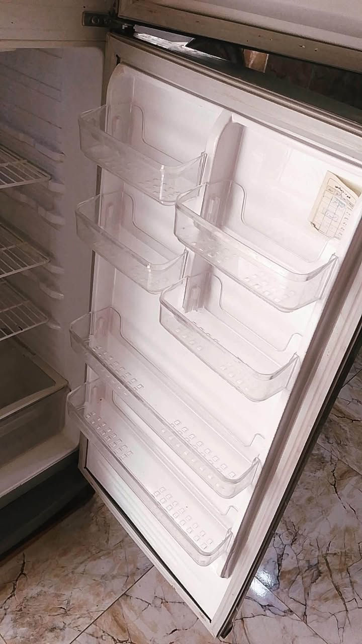 ثلاجه • للبيع