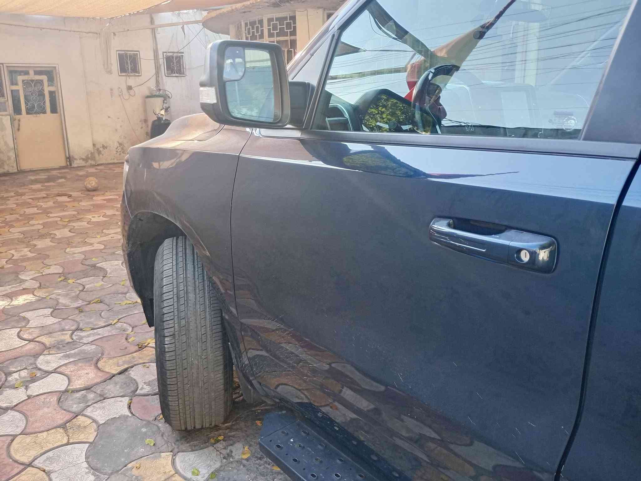 السلام عليكم شباب مرخصة الادمين عندي سيارة رام موديل 21 محرك ستة سلندر باب قصير بدي طويل محرك كير تبريد كهربائيات كله كفاله سيارة صبغ عام تخم تاير جديد ويل رياضي سياره متعوب عليه مابيه نقص مال جني رقم اربيل تريد تحويل او وكاله وسيارات صبغ عام وسيارة بغداد وكلشي وسعرة بسوك سعر 190 وبيه مجال بسيط رقم ***********
