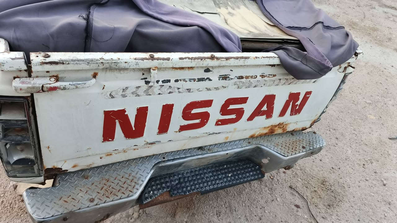 بيكم نيسان للبيع ادوات مكينتة بل بدي رقم صاحب السيارة
***********
