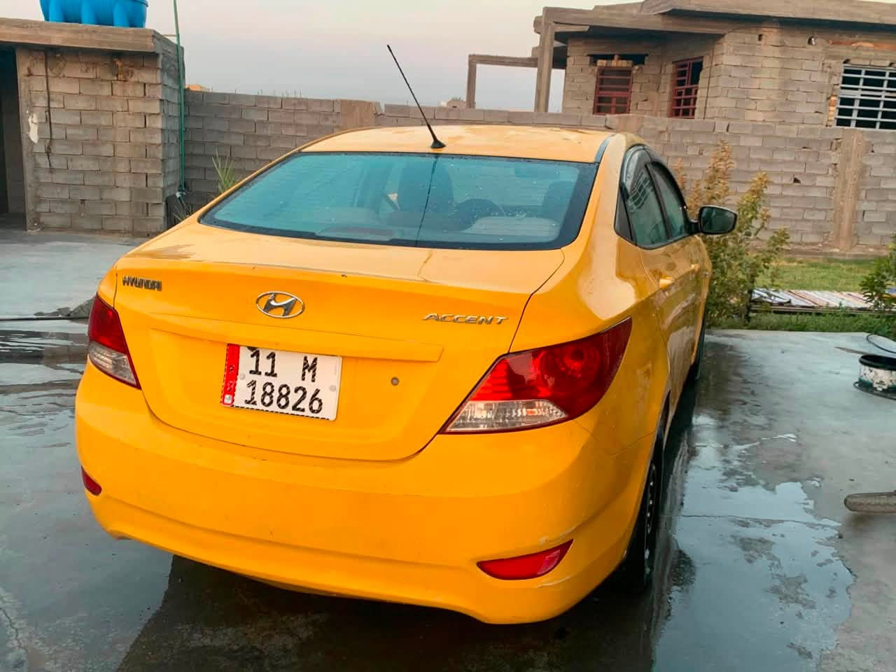 اكسنت خليجي موديل 13بسعر #73 ورقة
الشركة العامة 
#محرك 1600
كير ومحرك وتبريد وحدادية مكفولات 
بيها #
بنيد فقط مبدل ودواخل كلها مكفولة 
السيارة نظيفة وجاهزة بدون نقص 
مكاني بغداد الشعلة 
***********
