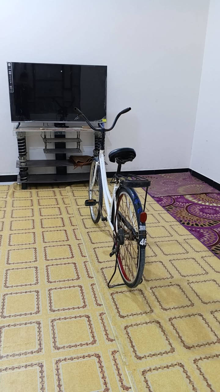 البيع حجم 26 سعر 65وبي مجال رقم الهاتف ***********
