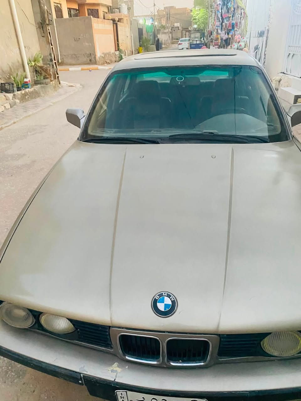السلام عليكم BMWمديل ١٩٩٢للبيع السعر ٣٥وبي مجال مكانه الديوانيه قضاء الحمزه الشرقي ***********
