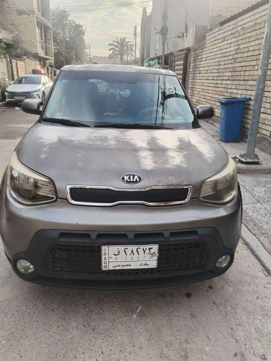 💥💥💥 
كيا صول ٢٠١٦ رقم بغداد وارد امريكي ضررها بامريكا  وجاملغ ورة الهلال فقط بيها جراد بالقمارة وبالبنيد 
  محرك ١٦٠٠ gdi كير حداديه تبريد ثلج تحكمات جهتين مانع انزلاق مثبت سرعه انظمه قياده وماشيه ٦٦ ميل تقريبا سنويه ٢٠٢٨ كفاله كير و محرك 
اي استفسار الاتصال بالرقم *********** 
 السعر 90 وبيها مجال السياره مال بيت بسم بنيه بغداد البياع عنوان سياره بغداد, العراق
