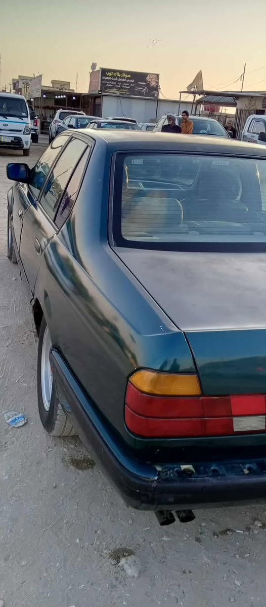 سلام عليكم بي ام للبيع 740
عوزها صبغات بنيد وجنطه من جراد الشمس 
دشبول جديد تبريد شغال ثلج تدفئه 
تخم تاير جديد رقم بغداد مال جناي سياره 
عنوان بابل 
الرقم /  *********** اتصل وبيك خير وتدلل 👍🏻
