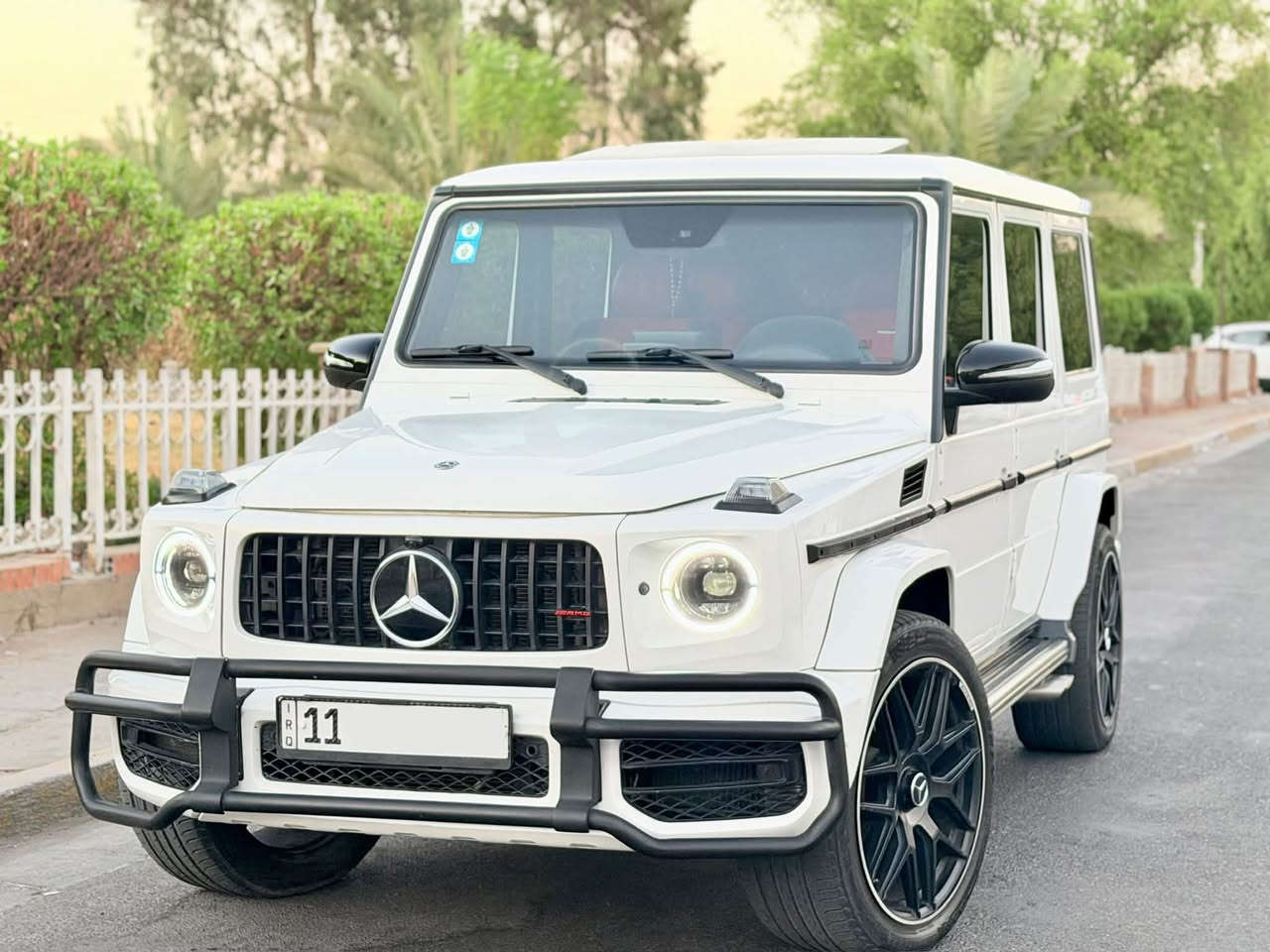 جي كلاس
موديل 2018 

وارد امريكي 

لون ابيض

محدثه كت 2020 قطع اصليه

بيها صبغ قطع التحديث فقط

المحرك 550 تيربو 8سلندر 

فول مواصفات

.سلايد

.مساج بالكشنات

.داخل جلد لونين

.احمر واسود داخل 

.كشنات كهرباء +خزن ميموري

.تدفئه + تبريد كشنات

.تحكمات ستيرن

.شاشات بلتجاوي

.سستم صوت

.ويل قياس 22 + تخم تاير جديد

رقم بغداد مميز بسمي 

السياره كلش نظيفه 

مكان السياره بغداد

 رقم الهاتف (***********)
