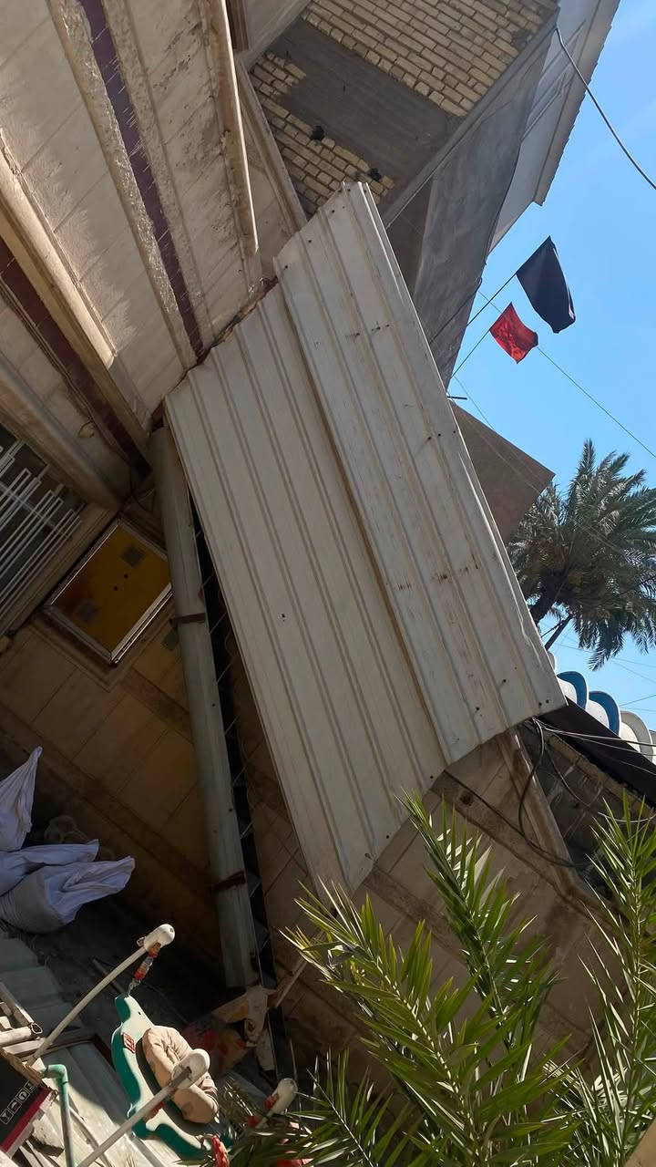 درج خارجي نضيف الطول 4متر مثل ما موضح بالتصوير مستعجل على البيع ***********
