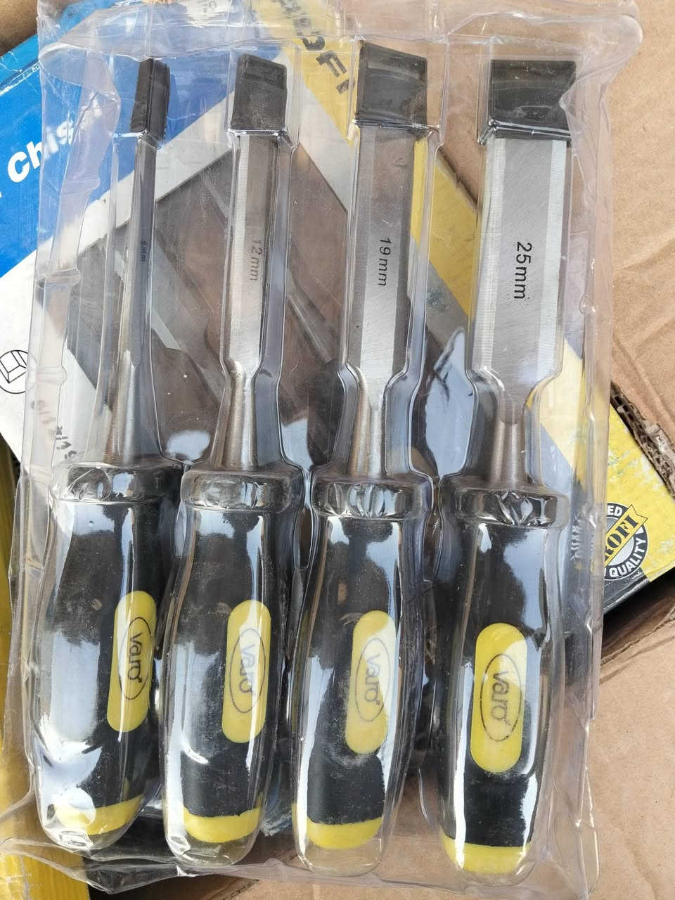 وصول شفرات نجاريه بلجيكي اصلي سيت اربع قطع سعره 10,000 سيت ست قطع علبه خشب سعره 15,000 للطلب والاستفسار ***********
