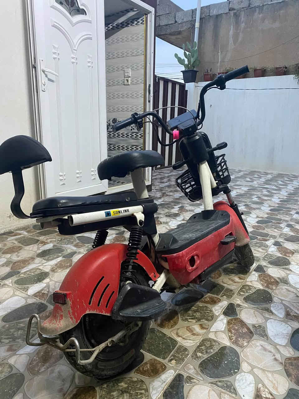 ٤ بطاريات • عجل ١٤ • زوج تايرات