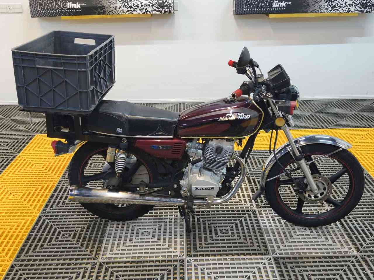 KABIR 200 CC
کەبیر ئێرانی اصل مەکینە ٢٠٠ 
کامل بیلاد تەنها تانکی گەورەی بۆ بەستراوە 
هەموو شتێکی ئیش دەکات تەنها کیلۆمەتری خێرایی و ڕێژەی بەنزینی لەکار کەتووە 
نرخ : ٧٠٠٫٠٠٠
شوێن : ڕانیە ـ چوارقوڕنە
ژ.م : ***********
***********
