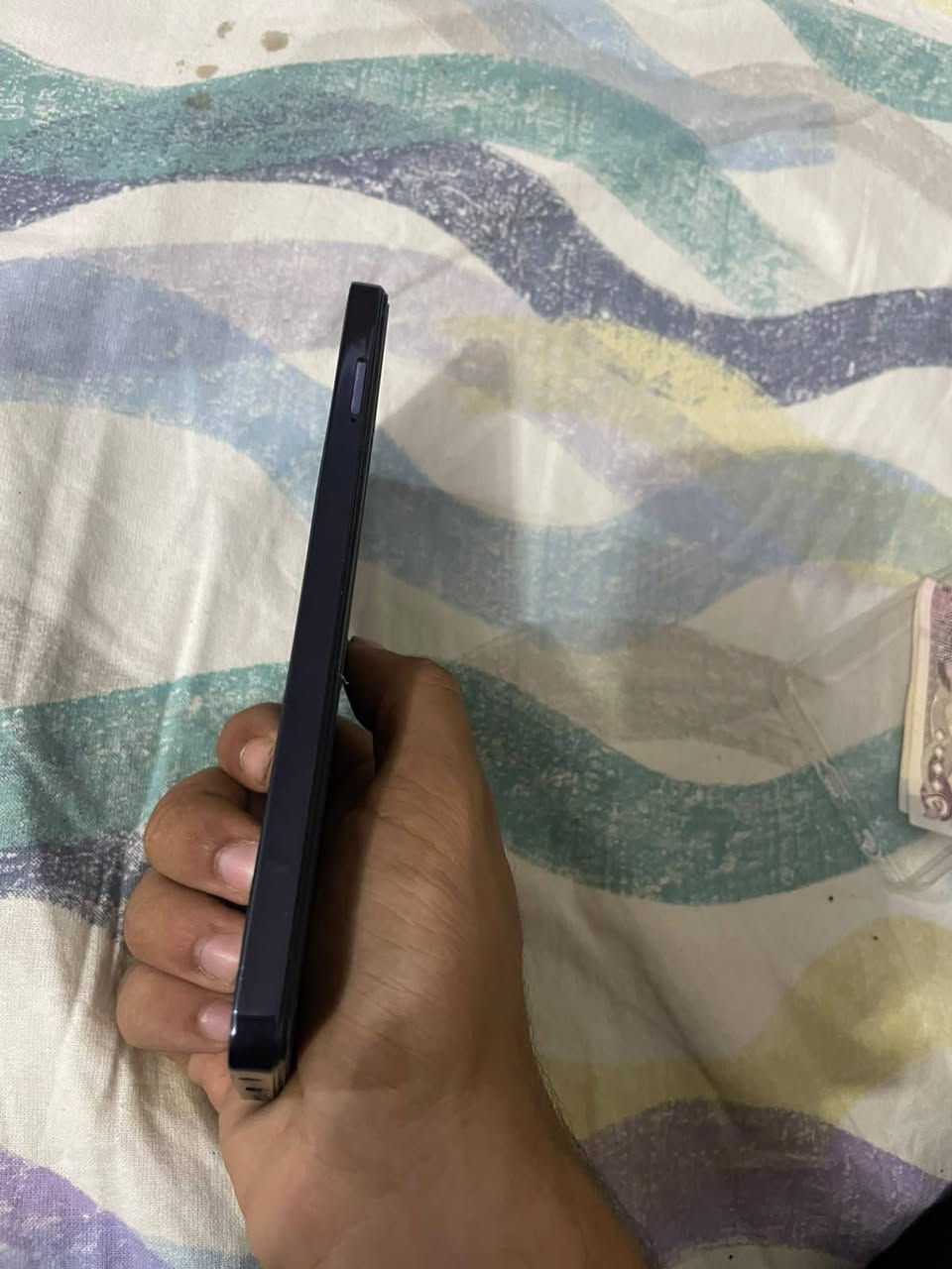 كامون 20 برو • ٢٥٦ • شاشة أصلية