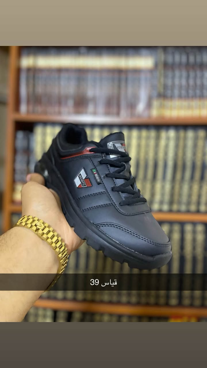يسعدلي أوقاتكم احذيه مختلفه فول لفول وزن صفر  كل قطعه وقياسها مكتوب علصوره بس #ب10 الف وت وتوصيل موجود جميع محافظات العراق .
كلهن شرط قياسات شبابيه نسائيه قنابل موش اخذيه 😍🫰🏼🔥❤️‍🔥 للاستفسار عل رابط واتساب .

https://wa.me/964***********?text=حياك الله 
سكرين الحذاء ودزلي عل واتساب

نص مكتوب في الصور:
- قياس 36
- قياس 38
- قياس 37
- متوفر 3 قياسات 38 37 36
- قیاس 39
- قیاس 37
- قیاس 36
- قياس 39
- قياس 38 37 يلبس