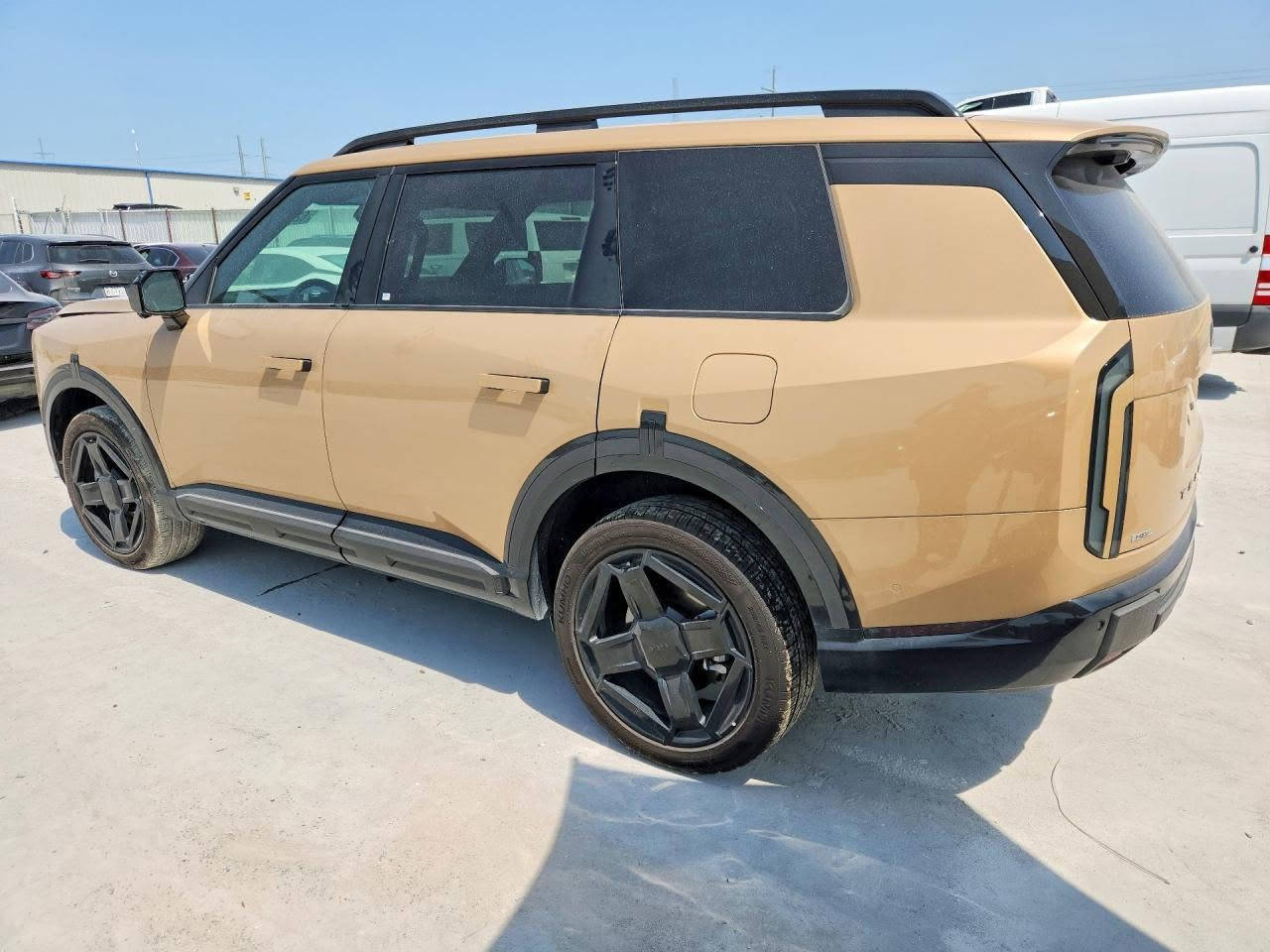 🔥 مزاد قادم 🔥

🚘 2027 KIA TELLURIDE HYBRID X-LINE SX PRESTIGE

📢 موعد المزاد قريبًا، وسيتم الإعلان عن موعد المزاد رسميًا عند تحديده.

🇺🇸 السيارة متوفرة في مزاد الولايات المتحدة الأمريكية

📍 عنوان الشركة:
بغداد – المنصور – شارع البرج – مقابل التفاح الأخضر

📞 للاستفسار: ***********

✨ تابعونا لمعرفة موعد المزاد والتفاصيل القادمة.
