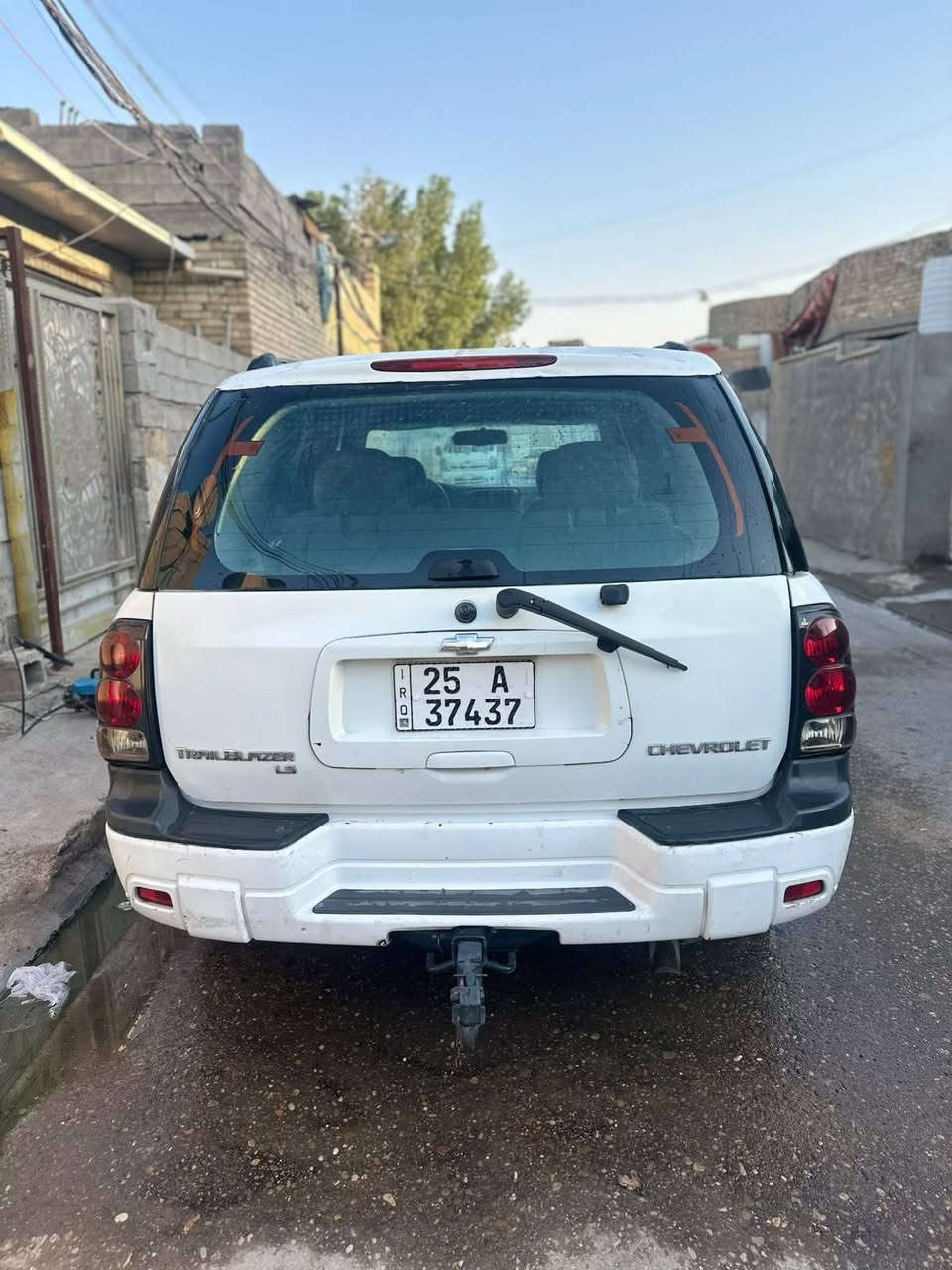 بلايزر ٢٠٠٥ محرك قبغ ابيض حاوية جديد كير جديد تبريد جديد انطيك بيه ضمان ترايك لاوروبا ... ابيعك احزام .... صدر امامي خلفي جديد... ... داخل السياره كله جديد ... سياره رقم كركوك دولي باسمي شرط تحويل مباشر  سعرها ٧٥ ورقة ... للاستفسار الاتصال ***********      ....
