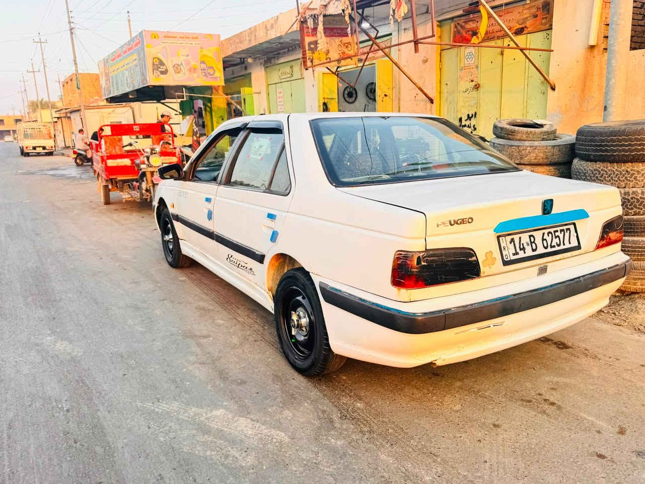 السلام عليكم بيجو بارص ٢٠١٢ للبيع رقم بصره باسمي سنويه للـ٢٨ / بيها خيط بخار السعر ٣٣ العنوان ميسان ***********
