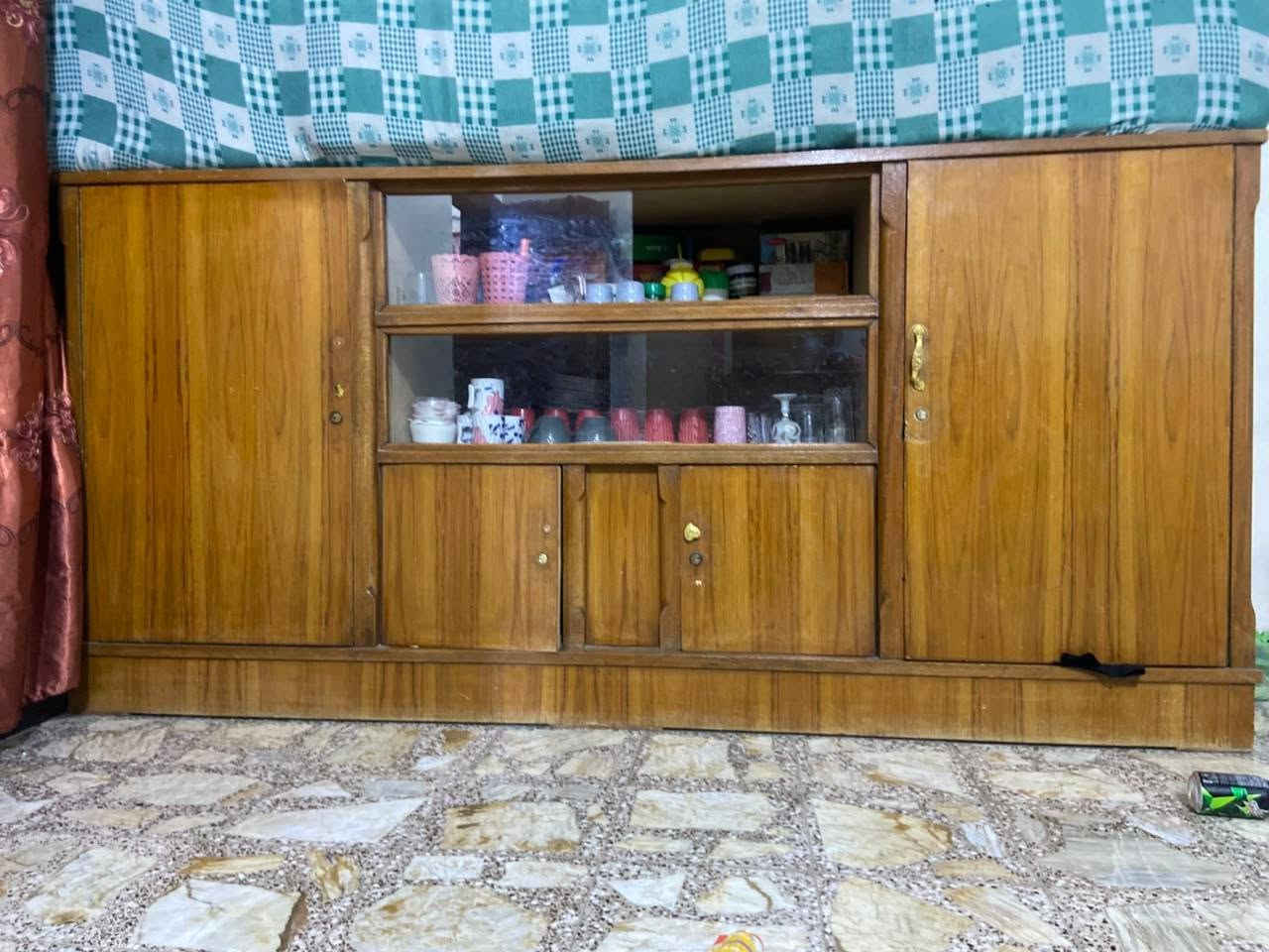 بوفيه تسكام ٣ امتارداخلها وخارجها نظيف جدآ سعر ٢٠٠ مكان كوفه قرب جسر إمام علي

