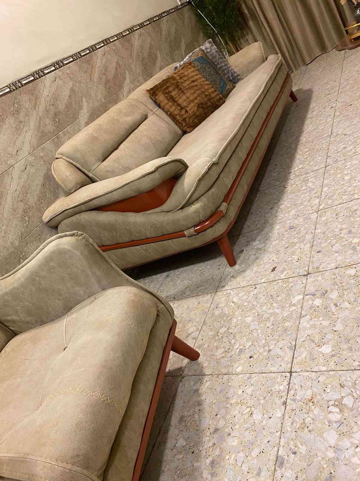 تركي • ٧ مقاعد • نضيف
