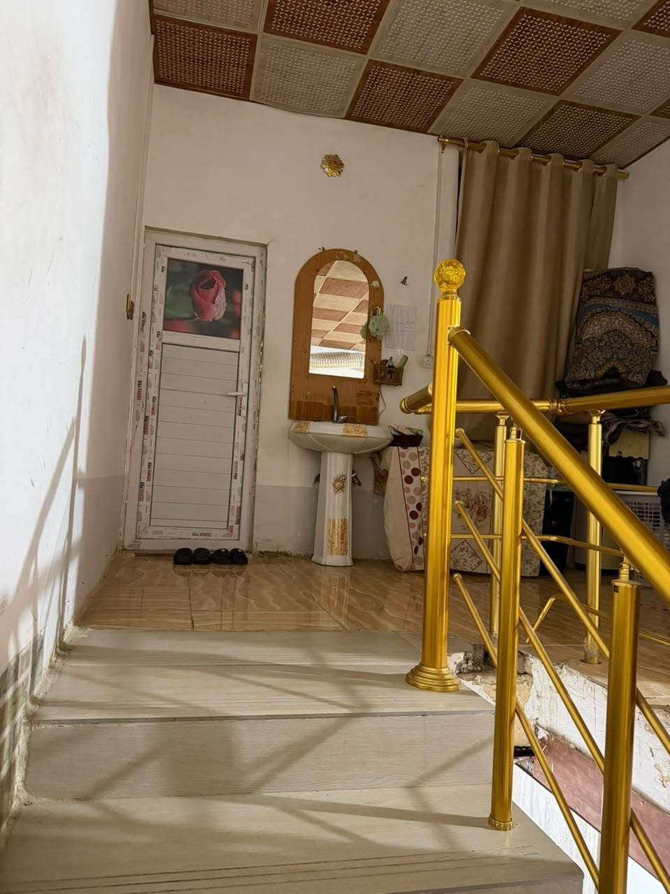 بيت للأيجار 📍

بيت للأيجار طابقين المساحة 150متر
الطابق الاول:
طامرة وصحيات خارجية
استقبال
مطبخ
صالة كبيره
غرفة نوم 
صحيات 
منور خارجي

الطابق الثاني:

صالة كبيرة
غرفتين نوم كبيره مع بالكونه
صحيات

العنوان/ النجف -حي النداء- خلف المتنزه مباشرة- مجاور شارع دعبل الخزاعي 

للاستفسار : ***********واتساب فقط
