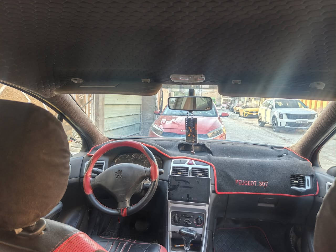 سلام وعليكم بيجو 307 البيع
بيهة طخة يم قبق البنزين قليلة سيارة جاهزة من كشي تخم تاير جديد داخل نضيف كير مكينة مكفولات سيارة بسمي عنواني بغداد البياع رقم بي وتساب ***********
