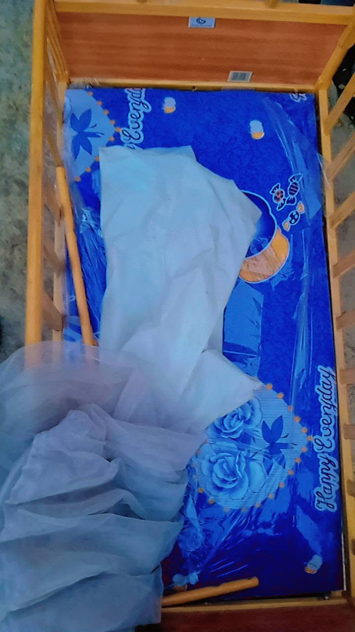 سلام عليكم
كاروك للبيع جديد بل جيس ما مستخدم شي قليل خشب صاج بي جرار جوه كامل ملحقات مثل ما واضح بل صوره السعر 70بي مجال المراسله صفحه او تصال ع رقم ***********
