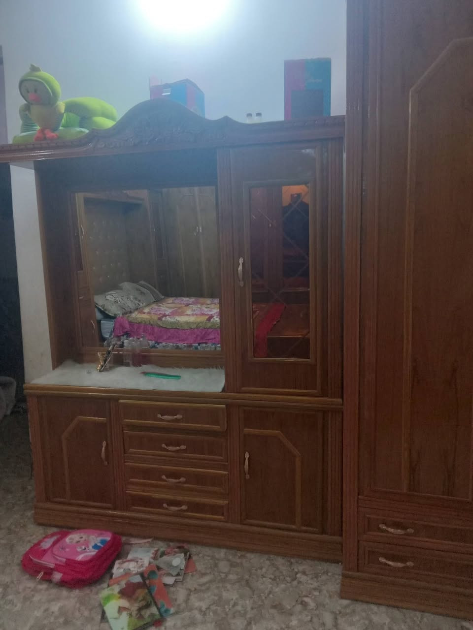 غرفة خشب • نجارة • نظيفة