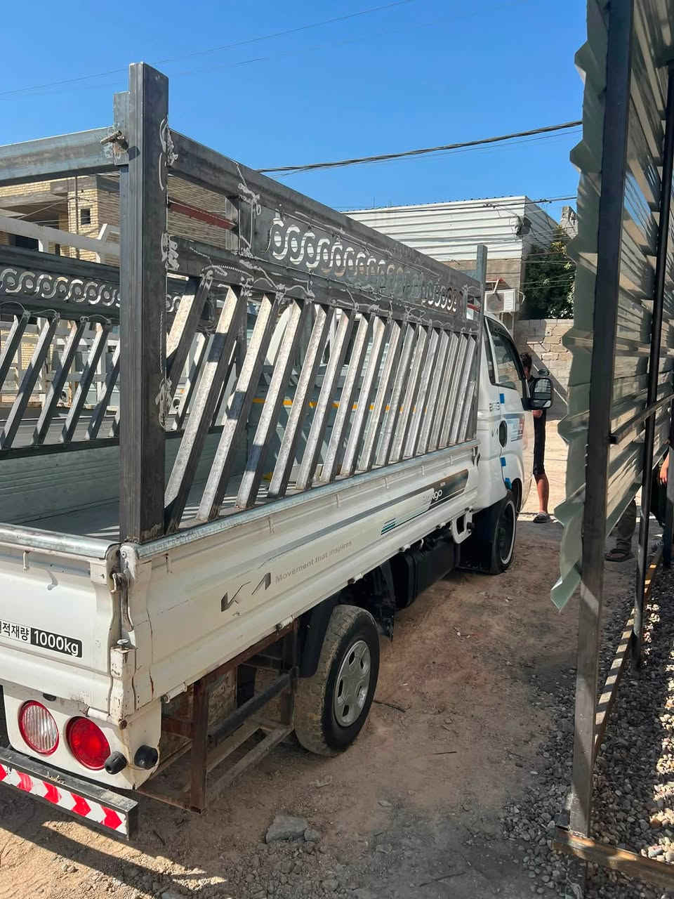 سلام عليكم سياره  بيه بارد بصيط بدون صبغ نضيفه  سياره ٢٧٠٠ بغداد بسمي موديل ٢٠١٦ عنوان بغداد أبي غريب سعر ١١٠ وبيه مجال 
*********** 
‏***********
