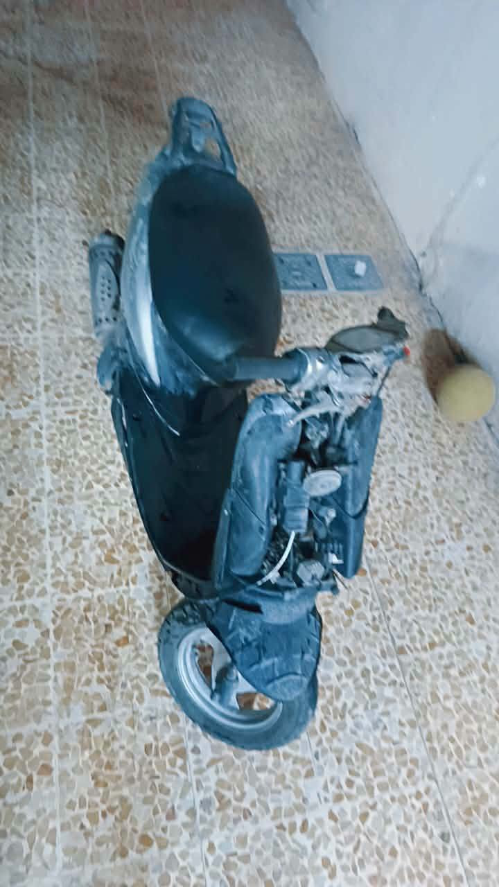 لكزز • ماطور معمر • تايات جديدة