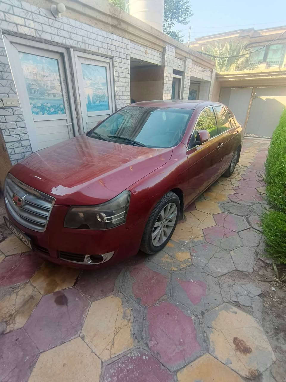السلام عليكم. للبيع مكفوله كفاله عامه بيه جراد قليل وبيه بارد قليل  سياره نضيفه مال بيت مامتعوبه
جيلي ام گراند موديل 2013 وبالعافيه على ياخذه

مكينة بلادية. مكينة وكير كفاله عامه 

محرك 4 سلندر حجم المحرك 2000 

تبريد شغال ثلج 2 قطعتين تبريد 

فتحة سلايد 

كشنات جلد لون بيجي 

بردة خلفية بلادية 

حساسات خلفية بلادية 

جام اوتو ينزل ويصعد 

لايتات لد امامي خلفي 

رقم اربيل بسمي سياره مداور شوكت ماتريد

السعر ٦٤ وبيه مجال للشراي

السيارة بيه جراد وبارد قليل فقط 

العنوان السماوه /رميثه

رقم الهاتف *********** بي واتساب
السلام عليكم. للبيع مكفوله كفاله عامه بيه جراد قليل وبيه بارد قليل  سياره نضيفه مال بيت مامتعوبه
