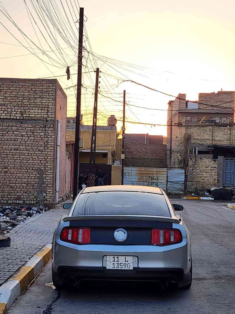 للبيع موديل 2010 محرك 4000 كير عادي .
كير و محرك مكفولات السيارة شلعتهة تخبل صاروخ 
نواقصهة صدر و كمبريسر تبريد .
رقم بغداد و بسمي رقم و سنوية و هزة كلهن جدد تحويلهة وية العقد المروري ميكلف 100 الف 
متوازي ع البيع و السعر 58 ورقة 
عنوان بغداد ***********
اخوان الشراي يتصل او يراسل ماسنجر و واتساب موجود ذكرت السعر مو معناته نتعامل بالتعليقات 😂✌️
