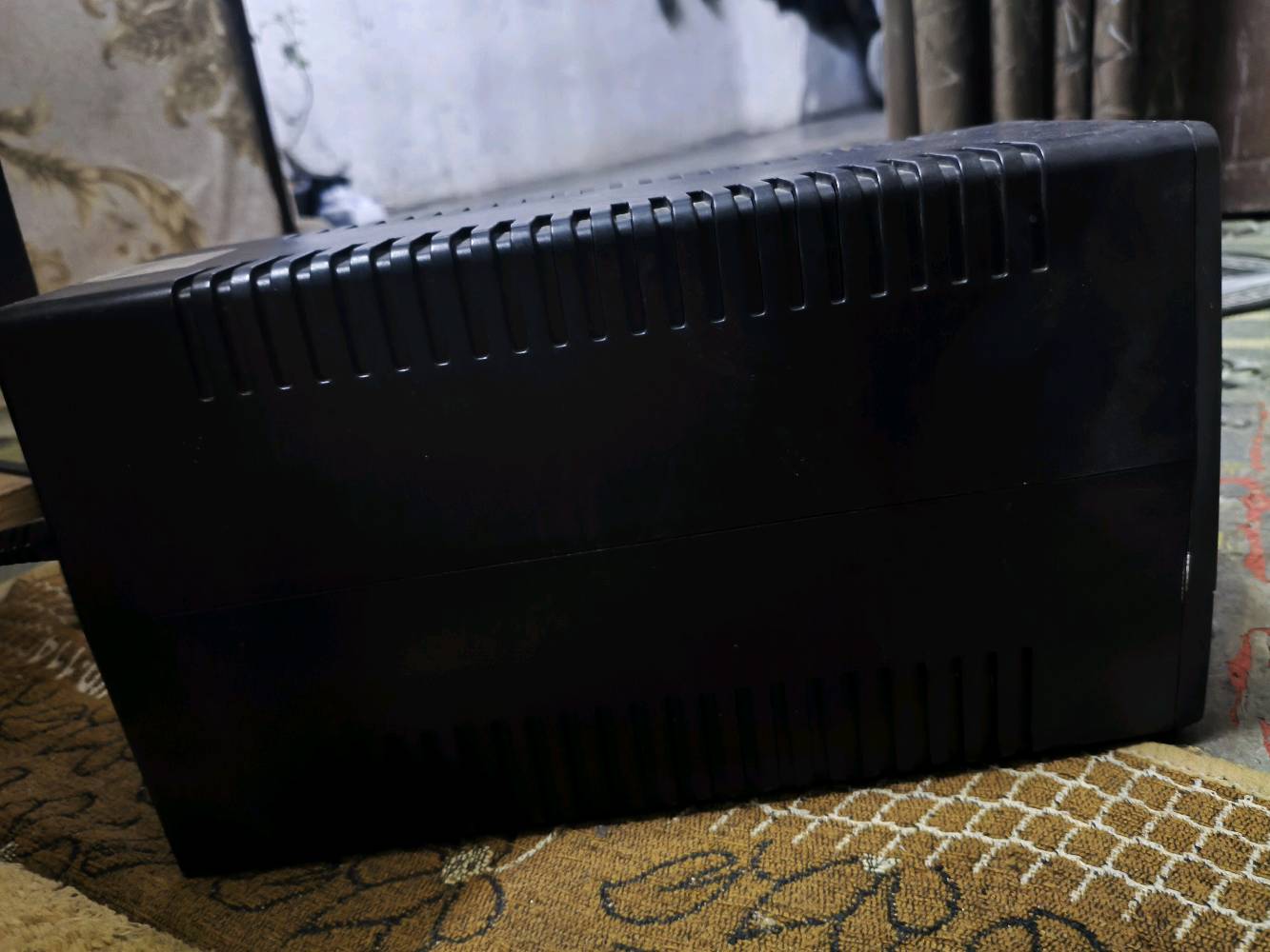 سلام عليكم UPS FANTOM va 1500 من نوعيه Line-Interactive UPS مكاني بغداد الغزاليه رقمي *********** سعره ب 60 وبيه مجال