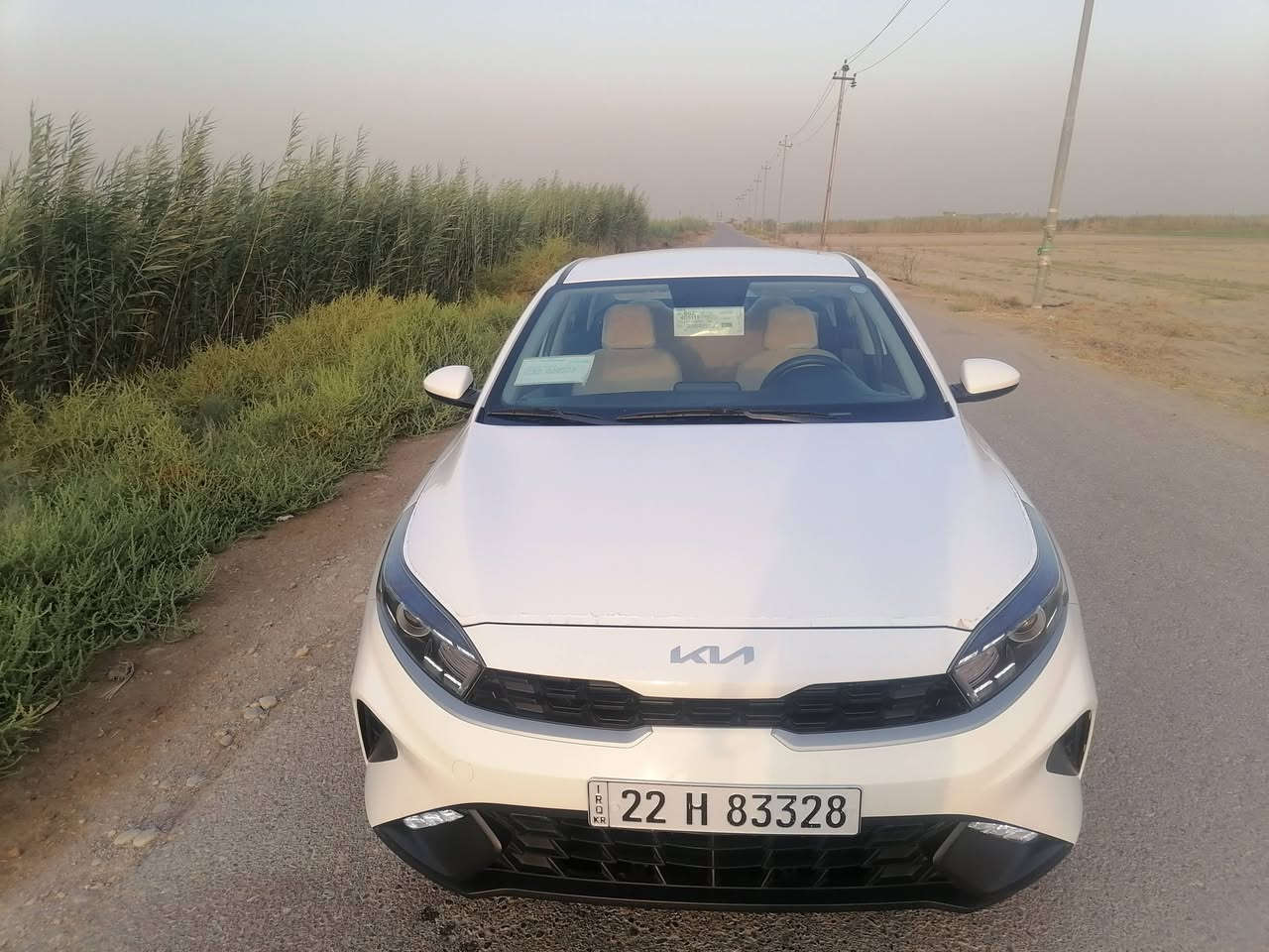 السلام عليكم للبيع سيراتو موديل 23 رقم اربيل كفاله عامه محرك 1600 قطعتين تبريد داخل لونين حساس خلفي تحكم جهتين سياره جديده وضع شركه مكان السياره واسط الصويره الشراي يتصل *********** مراوس سيراتو موديل 19 الى 22 رقم اربيل
