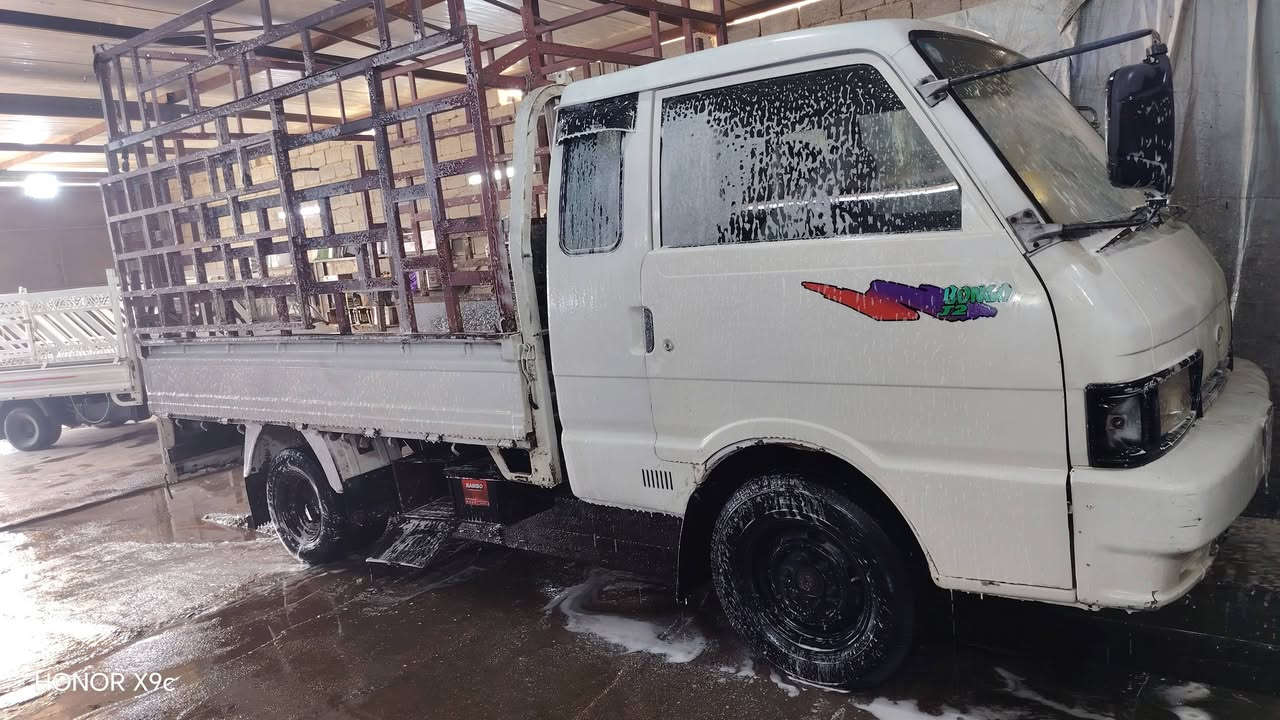 سلام عليكم
كيا بنكو موديل 93
رقم ديالى مشروع وطني 
جاهزة وكاملة
عليهة محرك مال 96  تجفيت جديد قبل شهر
راديتر جديد  براد جديد
ادامة كاملة عليهة
سعرهة 50 
📍مكاني بغداد تاجي
📞 ***********
📞***********

نص مكتوب في الصور:
- HONOR X9c