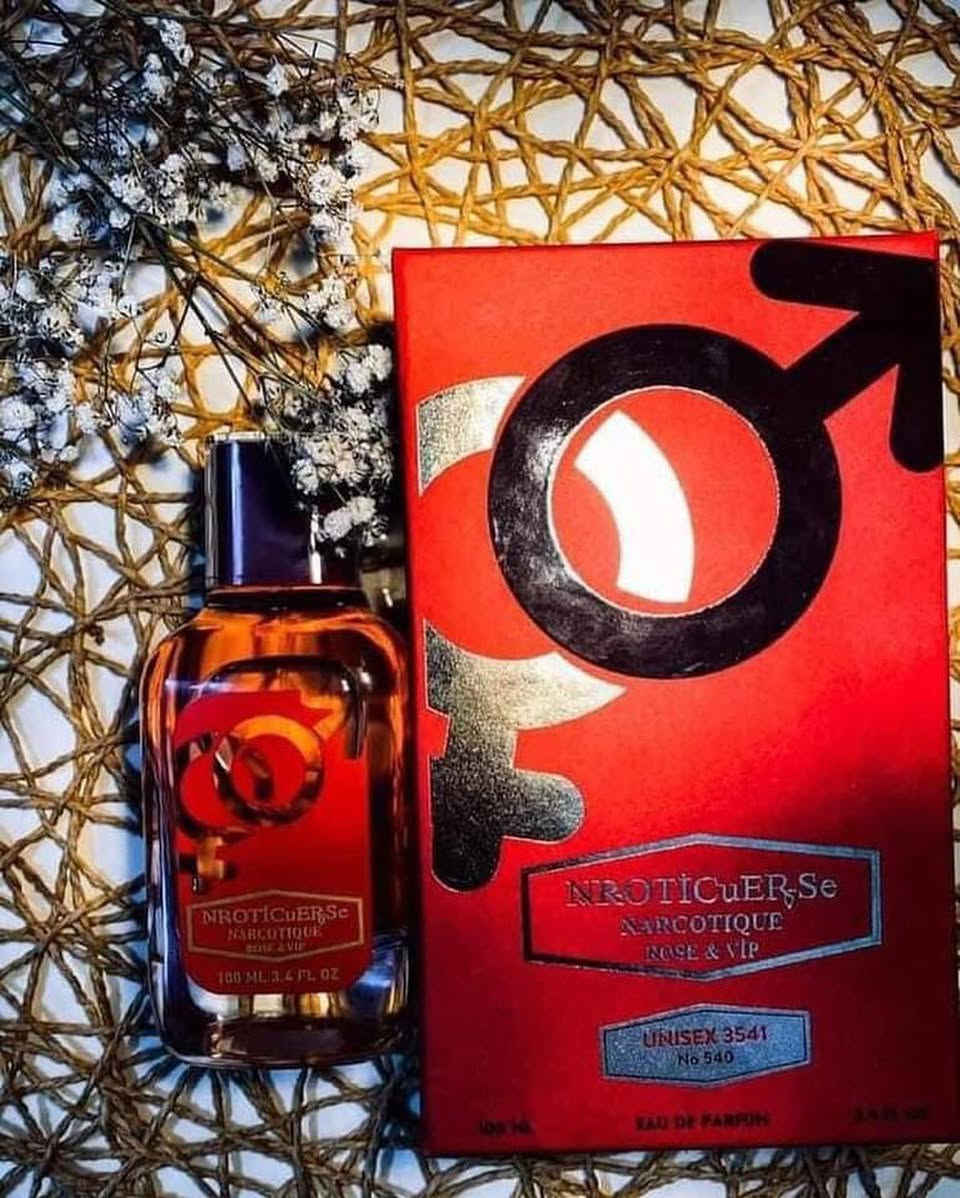 35000 الفــــــــ دينار 
هيبة وحضور.. عطور "نوركتك" رجعتلكم من جديد! 😍🔥
رايح لطلعة مهمة؟ عندك مناسبة وتريد عطر يكلب المكان كلاب ويخلي الكل يسألك "شنو هذا عطرك؟" 🤔✨
جبنالكم سيت عطور NROTICuERSe الأصلي! مو بس عطر، هذا قنبلة مال فوحان وثباتية تقفل على 48 ساعة بالملابس! فد شيء راقي وعلى ضمانتنا.
👇 التشكيلة المتوفرة حالياً:
⚪ العلبة البيضاء (نسائي - ROSE): عطر أنثوي جذاب وهادئ، يفيض بنعومة الورد والفاكهة.. للثقة والأناقة.
🔴 العلبة الحمراء (للجنسين - ROSE & VIP): البديل الأقوى والأفخم لعطر (باكارات روج) العالمي! ريحة سويتية شرقية تاخذ العقل.
⚫ العلبة السوداء (رجالي - VIP): عطر الهيبة الهادئة! خشب دافئ ومسك.. حضور قوي ورسمي بدون ضجيج. 
📦 الحجم: 100 مل (أو دو بارفان)
🛵 خدمة التوصيل متوفرة لكل محافظات العراق! 
للحجز أو الاستفسار، راسلونا على الخاص أو عبر الواتساب وماراح نقصر وياكم! 📩
توصيل لجميع محافظات العراق 🇮🇶 5000دينار 
للتواصل *********** 
الموقع بغداد
#اكسبلور #الشعب_الصيني_ماله_حل😂😂 #العراق
