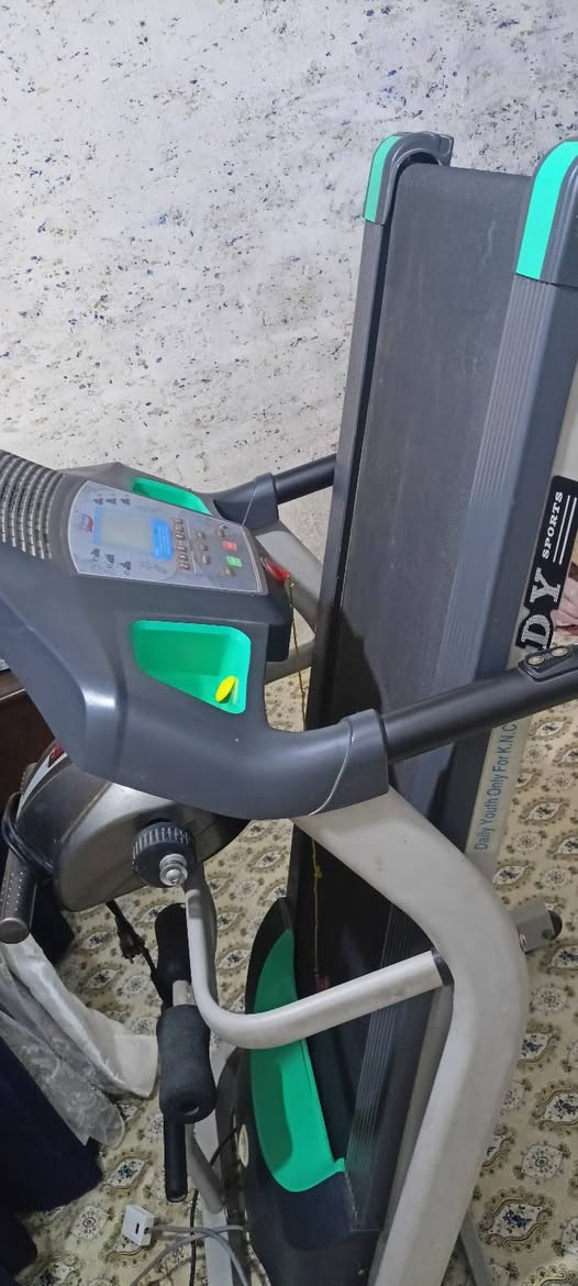 السلام عليكم  جهاز جري للبيع السعر 200 المكان الزبير رقم الهاتف***********
