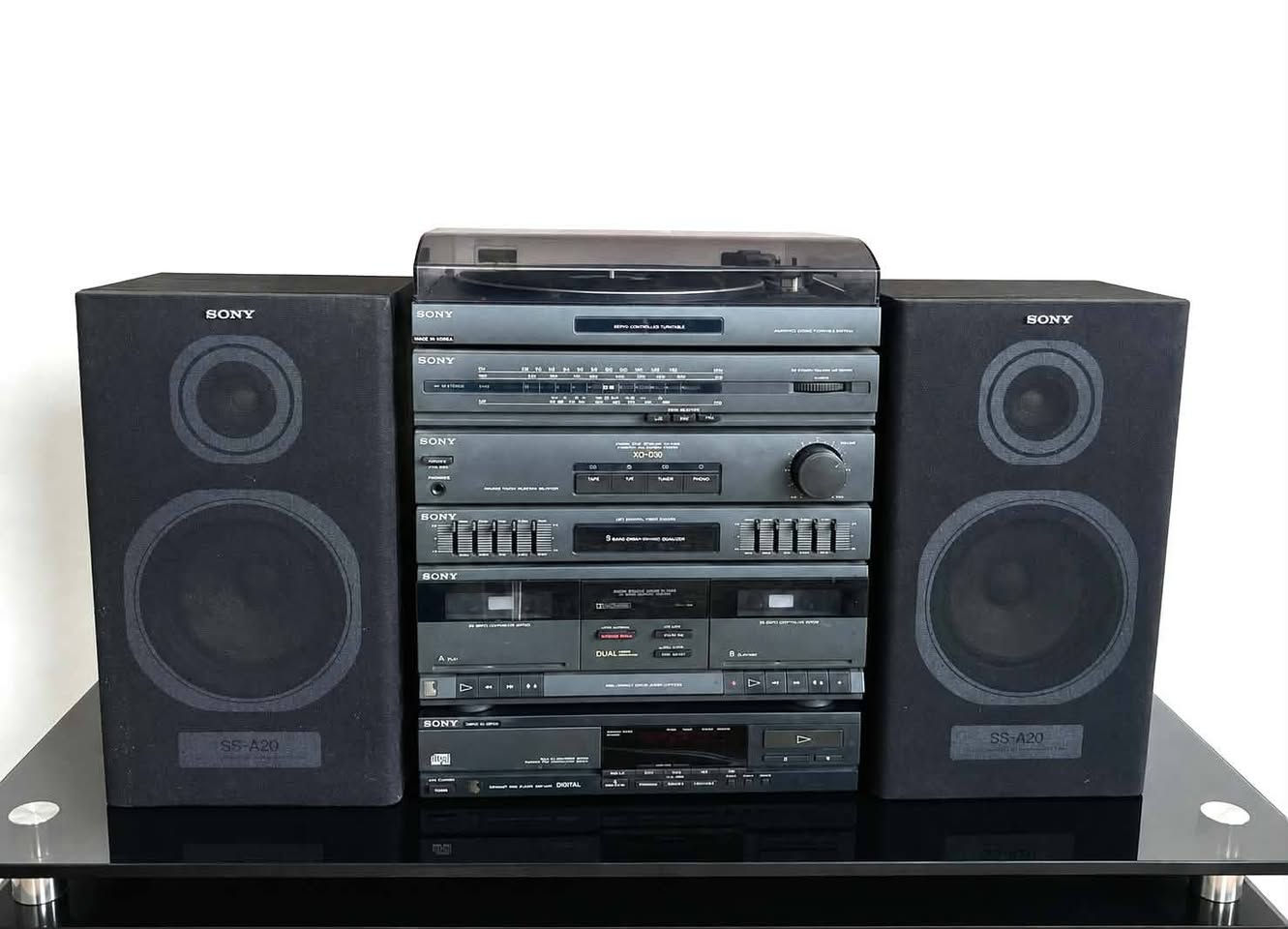 اهل الانتيكات هذا  Sony نقص كارتون.. 99%
جهاز استيريو من نوع Sony Model No. XO-D8CD (جهاز استقبال مع مشغل أقراص وكست/أسطوانات)، المصنوع في ماليزيا ويعمل بجهد 220 فولت (40 واط).
مكاني دهوك ***********
علق ويوصلك السعر وتدلل
