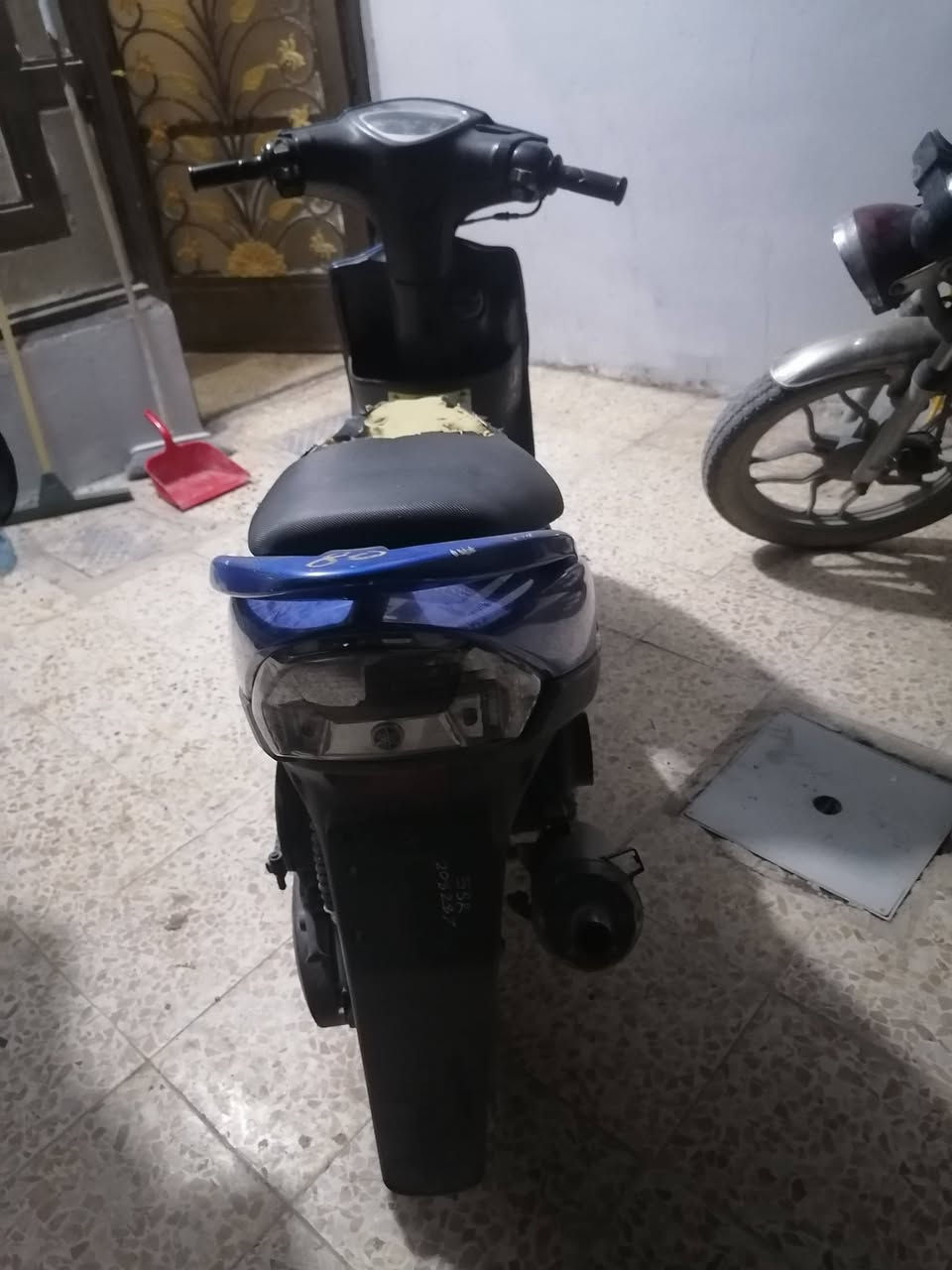 سلام عليكم دراجة ماكس بلادي مامفتوحه سعره 650 به مجال
***********
