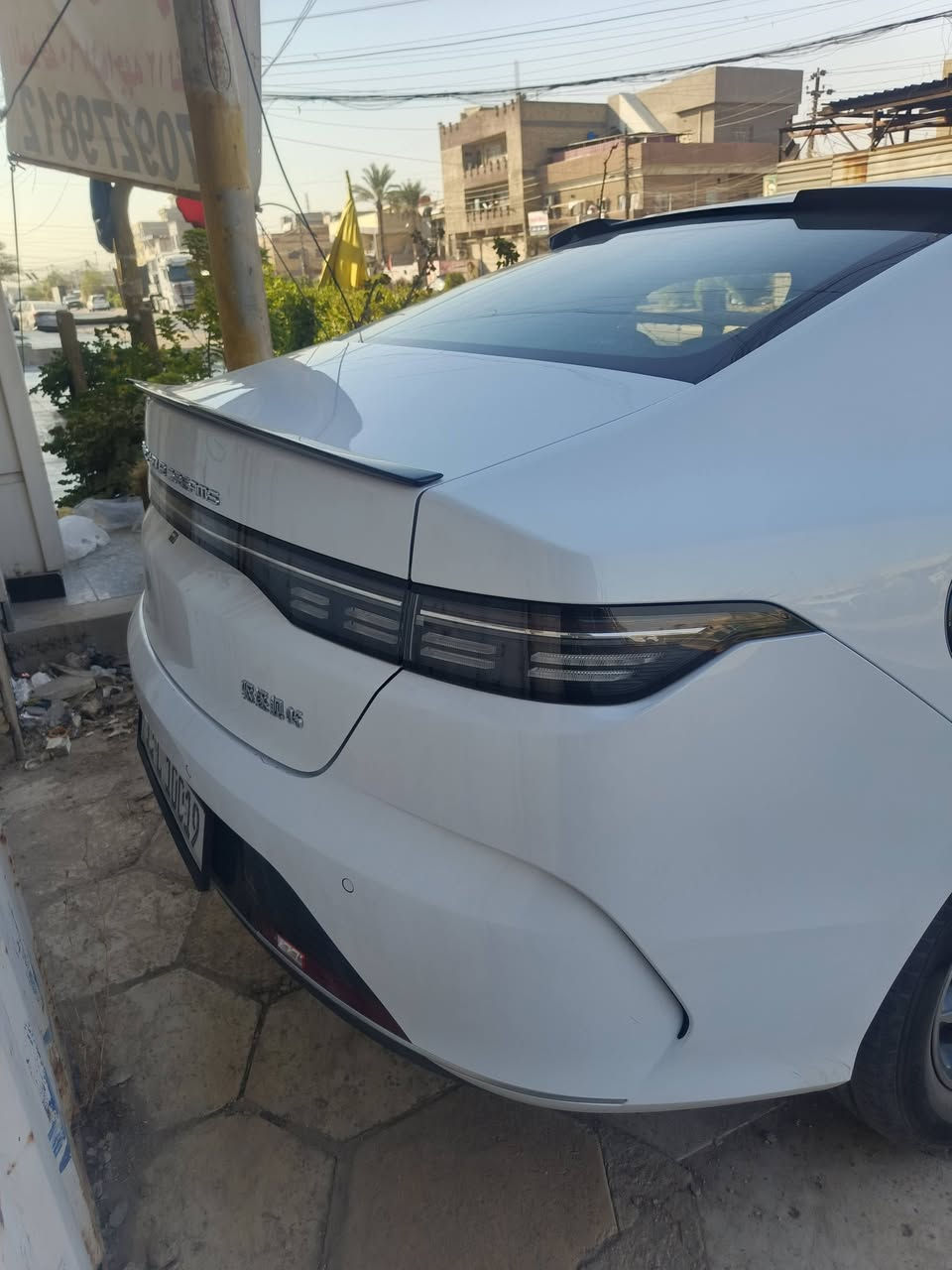 السلام عليكم
BYD
دسترويل 
مديل :2025
ماشيه : 15الف الكلي
تشغيل عن بعد 
كير محرك مكفول
كشنات ابيض رياضية
لد نهاري 
شاشه قلابه 
اشاير بل مري 
وبعد مواصفات دسترويل معروفه
السيارة بيها رصعات
 السعر 18250 وبيها مجال
عنواني بغداد 
حي اور.***********
