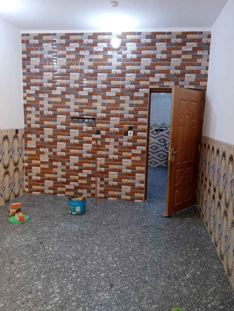 السلام عليكم
الدار للبيع مساحه 100 متر ( 5×20 )
قرب جامعة الكيلاني(شارع عبيد)
للأستفسار :***********

