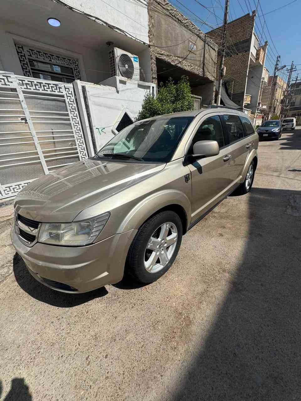 جورني. 2009 سياره حلوه ومال بيت ) بيها ٥ قطع اثر جراد ) امريكيه ) حادثها جاملغ خلفي بدون دواخل ) 
كير مكينه جديد ) كهربايات كلها شغاله ) تبريد ثلج ) تبريد منفصل ) امامي ) صدر امامي خلفي نضيف ) رقم بغداد ) فول مواصفات ) 
مواصفات 
دمام rt
كشن حضن 
زنون 
فتحه سقف 
كشنات تدفه تبريد 
كشنات كهرباء 
هواي مواصفات بعد 
العنوان بغداد دوره شارع صحه 
السعر 79وماكو بهيج سعر ) بيها مجال كلش قليل 
الرقم 
الاتصال ***********
وتساب *********** بغداد, العراق

