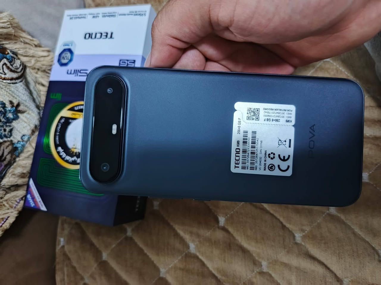 السلام عليكم 
تكنو بوفا سلم 5G ذاكره 256 عشوائيه 16 لون اسود جهاز مكفول جديد مستخدم يوم واحد للبيع او المراوس شعندك نزل مكاني كربلاء لاستفسار واتساب او اتصال ***********
