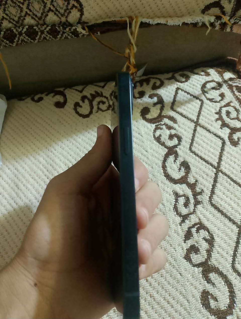سلام عليكم ايفون١٣عادي ذ١٢٨ بطاريه٨٠ بدون ملحقات فقط كڤر مبدل شاشه اصلي بس بالتحديث قرت غير معروف مراوس بجهاز سامسونج ألترا خاص او واتس***********
