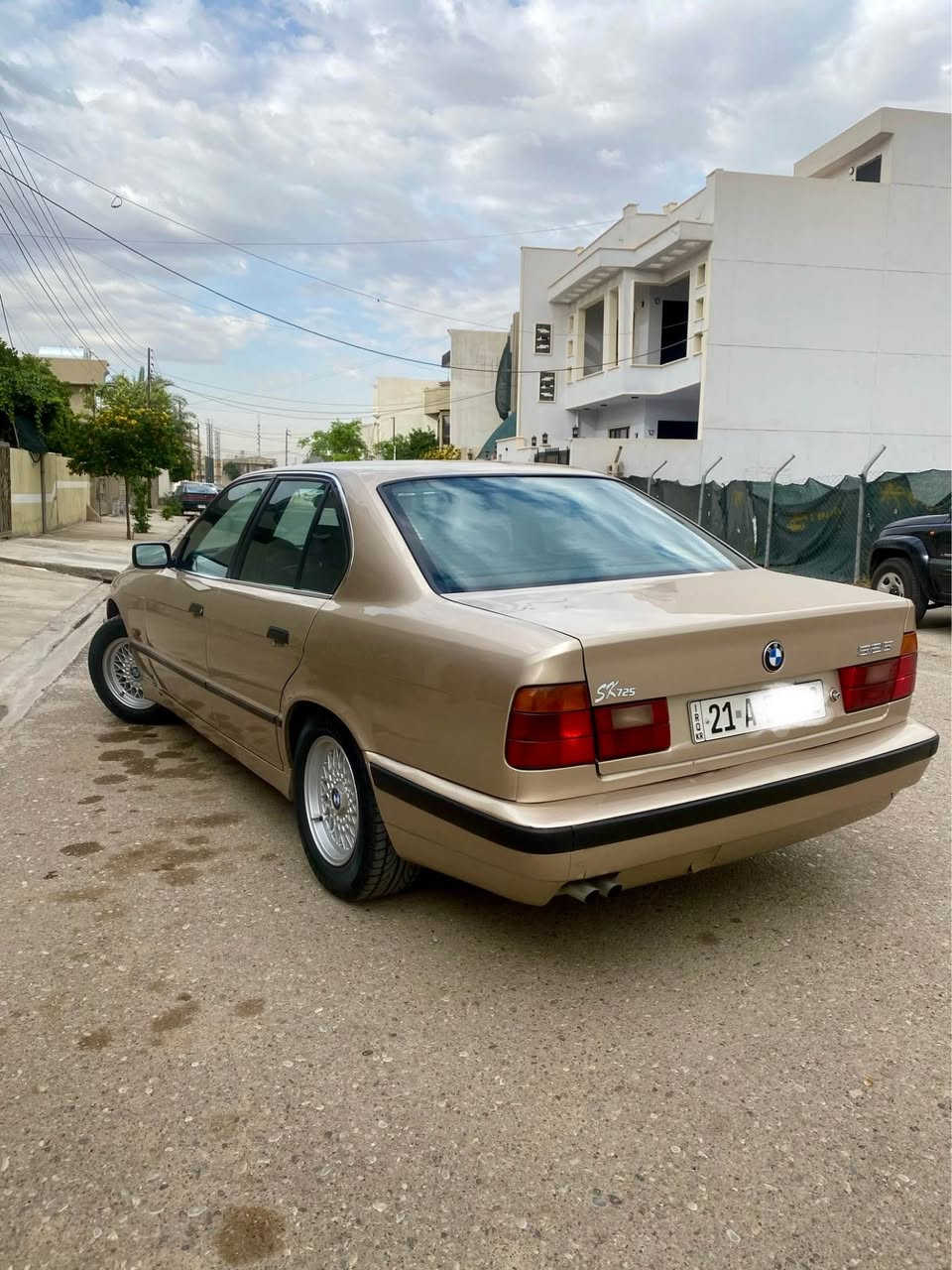 بي ام للبيع موديل 1992 اصل 525 🚘🚘

 سيارة نظيفه كلش مال جناي ومابي دينار مصروف 

 كلشي بشرط وعليه اطارات جديد نوعيه شبح ✅✅

رقم شمالي سليمانيه سنويه جديد ورقم جديد ✅✅

سعر 73 وبي مجال ✅✅

مكان السياره كركوك ✅✅

التعامل عل خاص او اتصال على رقم *********** كركوك, العراق
