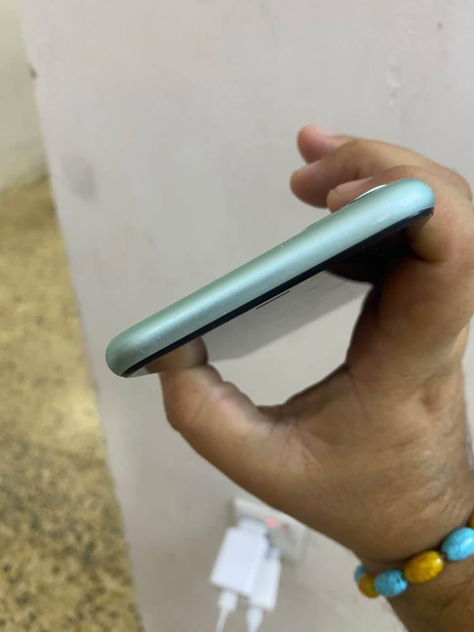 السلام عليكم أيفون ١١ عادي جهاز للبيع أو مراوس سعر 300 بي مجال(***********)

نص مكتوب في الصور:
- ٥:١٤
- حول
- الاسم
- iPhone
- إصدار iOS
- 26.7
- اسم الطراز
- iPhone 11
- رقم الطراز
- MWJ52LL/A
- الرقم التسلسلي
- G0NCP1DHN72X
- حية التغطية
- ي
- الفيديوهات
- الصور
- ١٧
- التطبيقات
- السعة
- ١٢٨ غ.ب.
- متوفرة
- ٩٦,٩٨ غ.ب.
- عنوان Wi-Fi
- F4:DB:E3:98:6D:4D