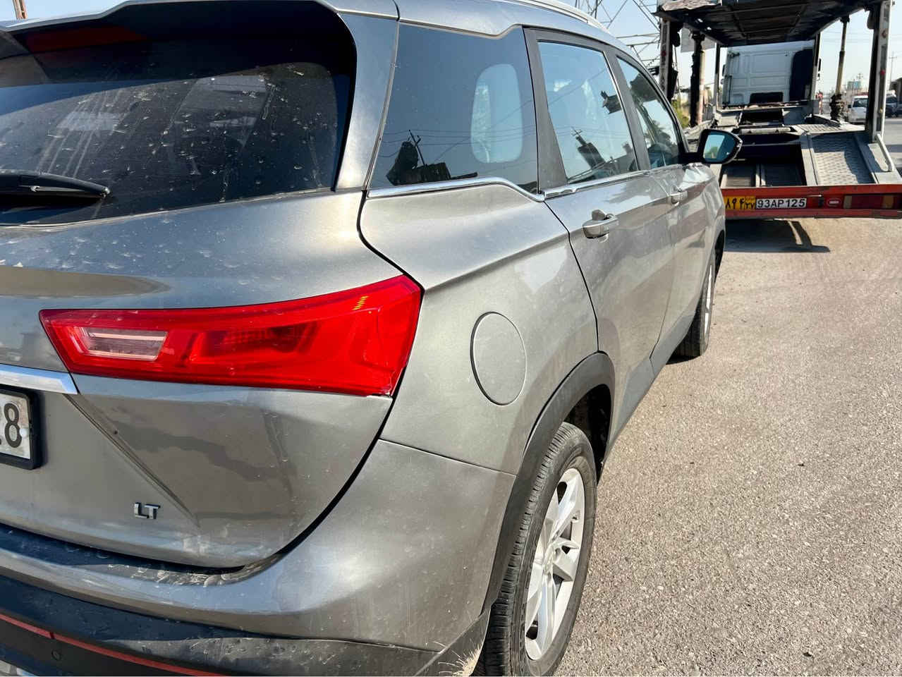 شفروليه كابتيفيا 2022خليجي 
الفئة : LT
سنة الصنع : 2022
عداد الكيلومتر : 78000 km
نوع الهيكل :suv 
عدد المقاعد : 7 راكب 
سعة المحرك : 1500 cc 
اللون : فيلي 
مواصفات داخلية .
.سقف سلايد بصمه تشغيل والبصمه الباب
اكياس هوائية ؛ تحكم مقاعد كهرباء ؛تحكم ستيرن جهتين ؛ تحكم زجاج اوتو صعود ونزول ؛ usb عدد ٣ ؛ 
، 
مواصفات تقنيه 
،
اندرويد اوتو ،ابل كار بلي ، شاشة وسائط كبيره  ، اوامر صوتيه ، بلوت ، كامره خلفية ، بروجكترات ، مانع انزلاق ، مثبت سرعة ، تنبيه الاصطدام الامامي والخلفي مع التحذير والوقوف
مابالنسبه الضرر بيها 3 قطعه الجانبي الصبغ بدون الدواخل
---------------
مكان السيارة ،،،،  أربيل_ حي العداله  
السعر 110 ورقه دولار
آي آستفسار هذآ رقمي ((***********)) وتساب فايبر موجود أربيل, العراق
