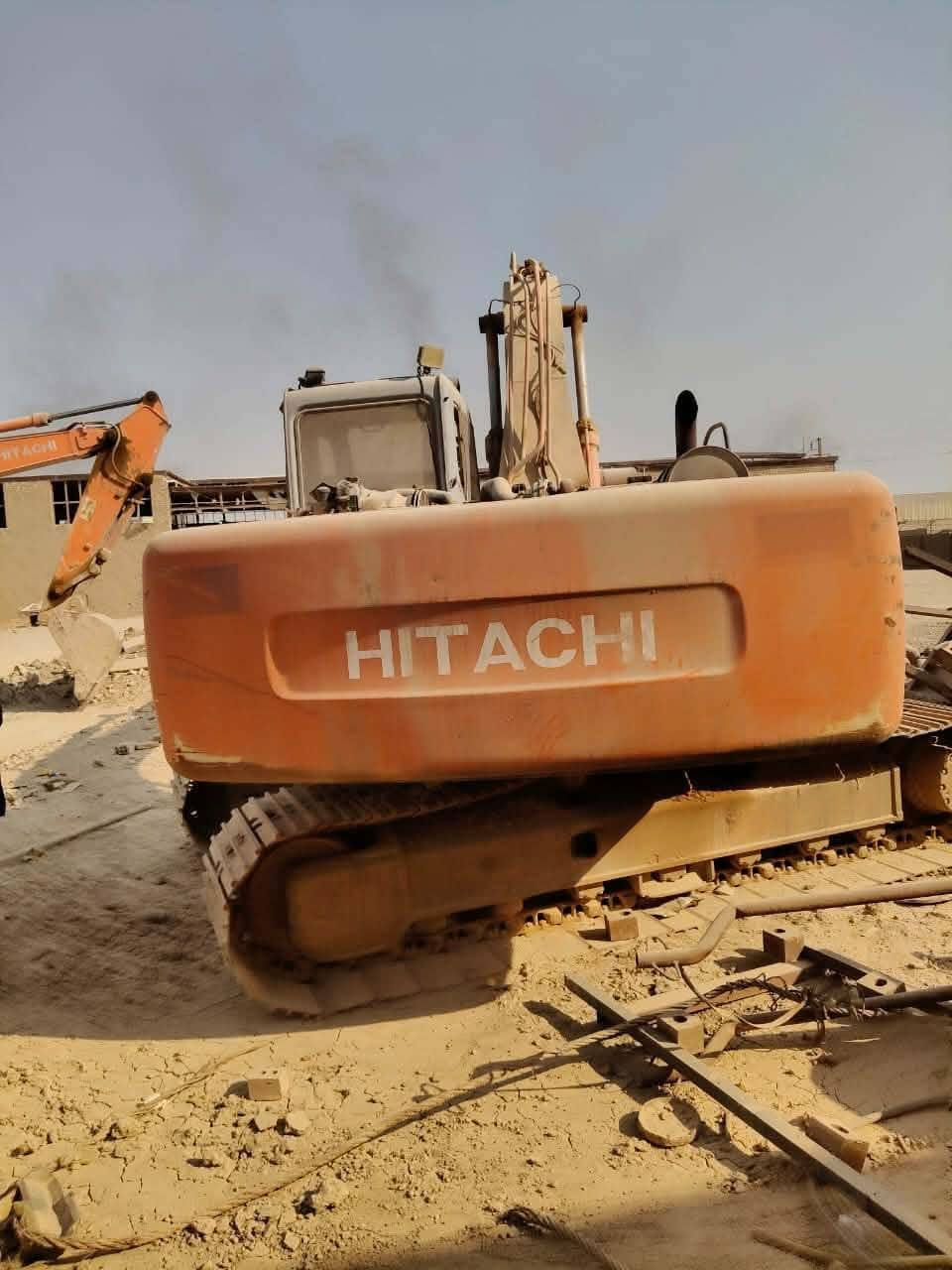 حفارة هيتاشي EX200 موديل 2000 للبيع
حفارة Hitachi EX200 موديل 2000 للبيع.
📍 المكان: بغداد
🔹 رقم واسط
🔹 المكينة شغالة ومضبوطة
🔹 المكينة مكفولة
🔹 المضخة مكفولة
🔹 جميع الحركات شغالة
🔹 الزناجيل نص عمر
🔹 الجب ملحوم وشغله مضبوط
🔹 الآلية جاهزة للعمل
💰 السعر: 150 ورقة
📞 ***********
، والآلية تنفحص أمام المشتري. المكينة متروكة صار شهرين
