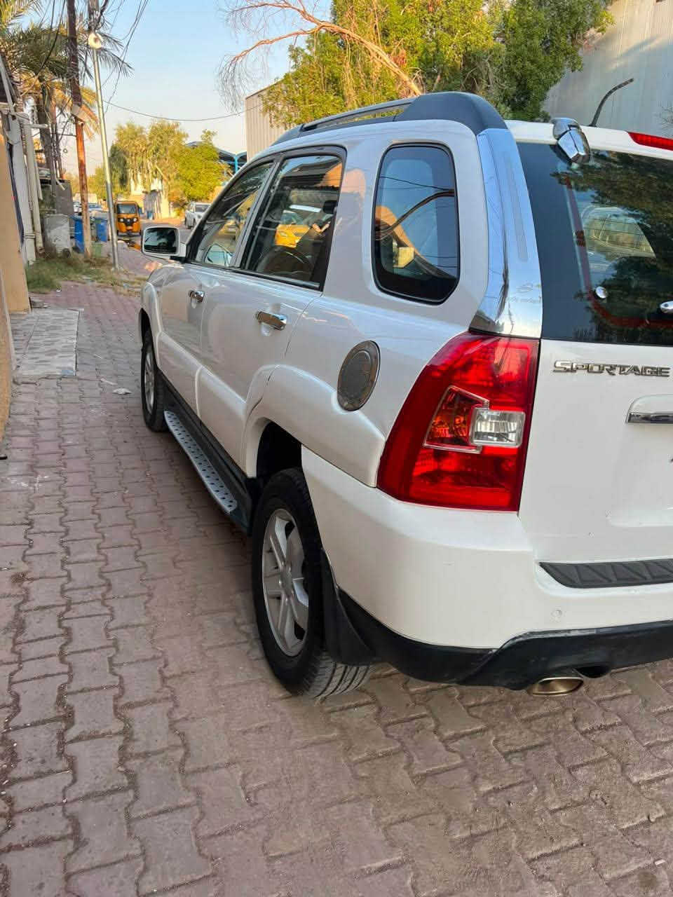 سلام عليكم سبورتج للبيع موديل ٢٠٠٩ مكان بغداد الحسينية هاتف *********** خليجي ١١٨
