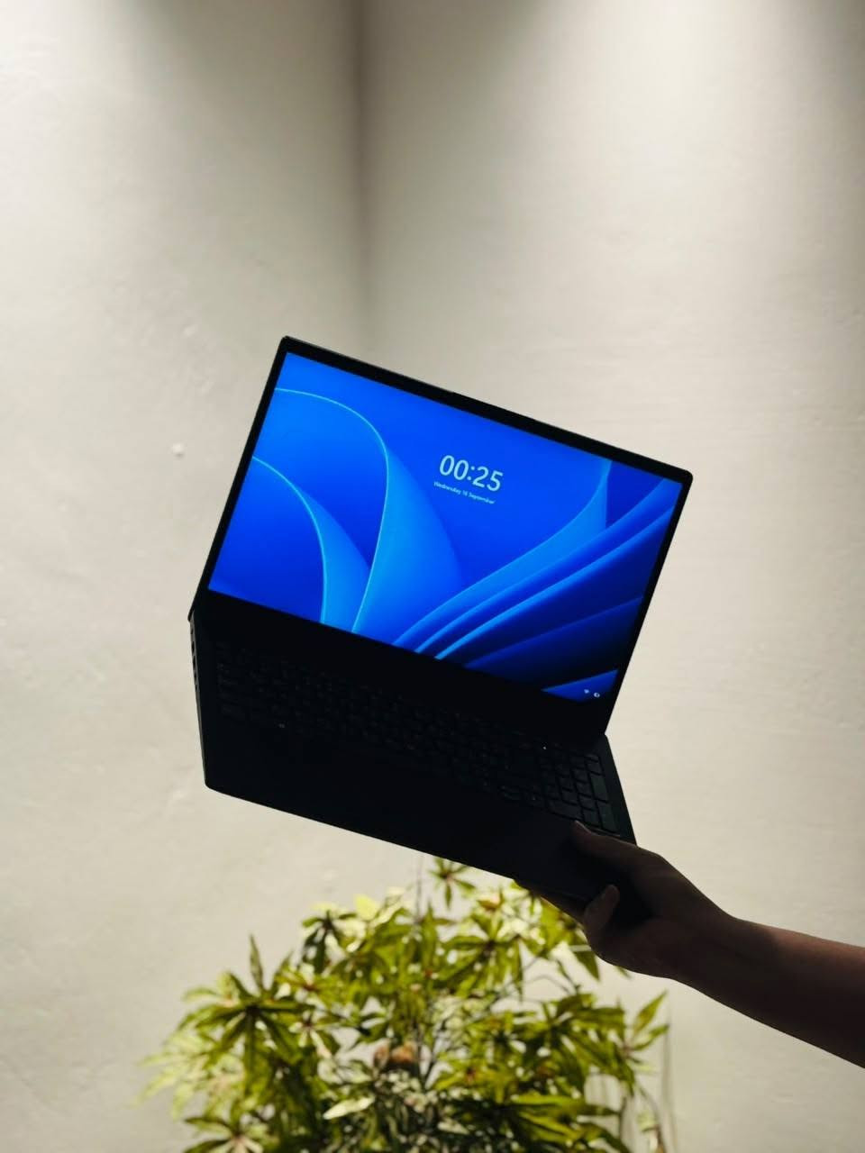 💻 حاسبة مستعملة للبيع بحالة ممتازة
الموديل: Lenovo V15 G2 ITL
​المعالج: Intel Core i5-1135G7 (الجيل الحادي عشر)
​الذاكرة العشوائية (RAM): 8GB (قابلة للتوسيع)
​سعة التخزين: 1TB HHD (سعة كبيرة )+118 SSD 
الشاشة:  حجم15.6 بدقة Full HD
​نظام التشغيل: Windows 11 Pro
​السعر: 550,000 دينار عراقي
​للتواصل والاستفسار: ***********

نص مكتوب في الصور:
- حاسبة لابتوب مستعملة للبيع: Lenovo V15 G2 ITL مواصفات قوية وسعر ممتاز المعالج 11th Gen Intel(R) Core(TM) i5-1135G7 @ 2.40GHz الرام 8.00 GB (قابل للتوسيع نظام التشغيل Windows 11 Pro التخزين 1 Terabyte سعة كبيرة جداً 550,000 دينار عراقي الحاسبة بحالة ممتازة للاستفسار: *********** For Sale
- Find a setting
- System > About
- Rename
- Device specifications
- Copy
- Device name
- Ameer
- Processor
- 11th Gen Intel(R) Core(TM) i5-1135G7 @ 2.40GHz (2.42 GHz)
- Installed RAM
- 8.00 GB (7.80 GB usable)
- Device ID
- E972C850-4251-4995-9A8D-74F1A282DEF3
- Product ID
- 00331-10000-00001-AA255
- System type
- 64-bit operating system, x64-based processor
- Pen and touch
- No pen or touch input is available for this display
- Related links
- Domain or workgroup
- System protection
- Advanced system settings
- Windows specifications
- Edition
- Windows 11 Pro
- Version
- 25H2
- Installed on
- 12/09/2026
- OS build
- 26200.9168
- Experience
- Windows Feature Experience Pack 1000.26100.344.0
- Microsoft Services Agreement
- Microsoft Software Licence Terms
- Activate Win
- Go to Settings to
- Search
- ENG US